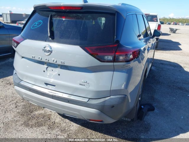 5N1AT3CA0MC735806 Nissan Rogue Sl Fwd