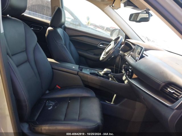 5N1AT3CA0MC735806 Nissan Rogue Sl Fwd