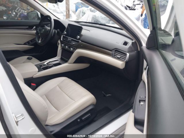 1HGCV3F99KA018498 Honda Accord Hybrid Touring