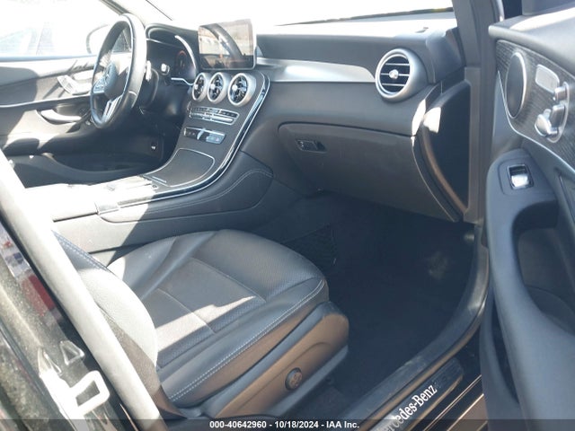 W1N0G8DB4LF800655 Mercedes-Benz GLC 300