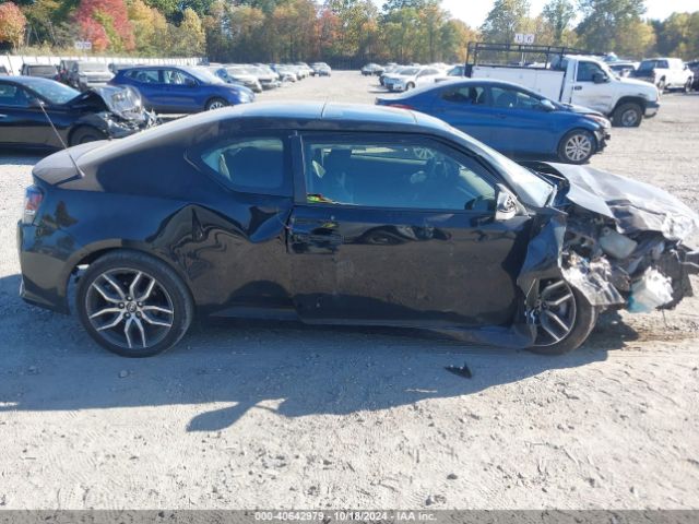 JTKJF5C70GJ015992 Scion TC