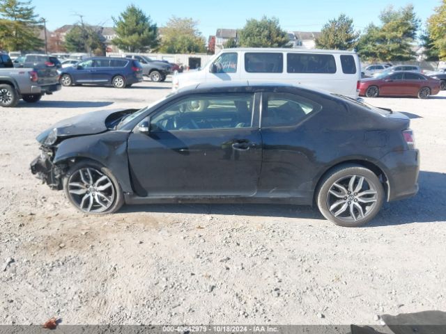 JTKJF5C70GJ015992 Scion TC