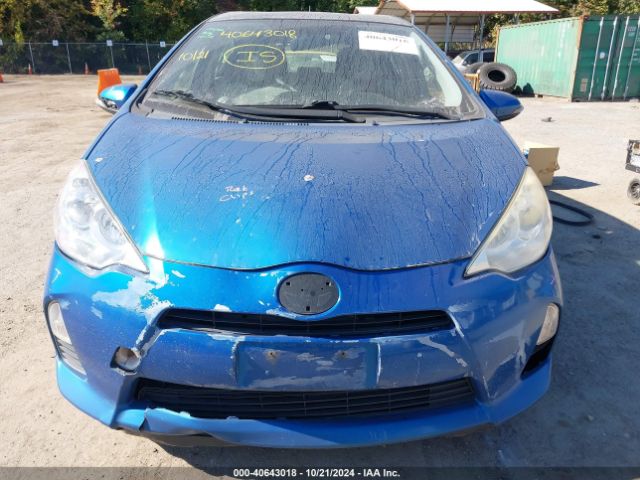JTDKDTB3XE1562706 Toyota Prius C One