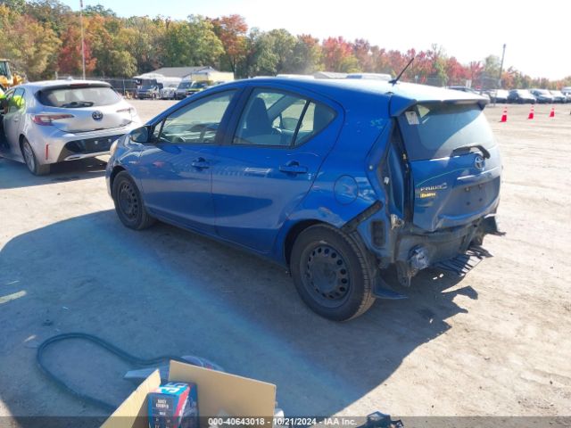 JTDKDTB3XE1562706 Toyota Prius C One