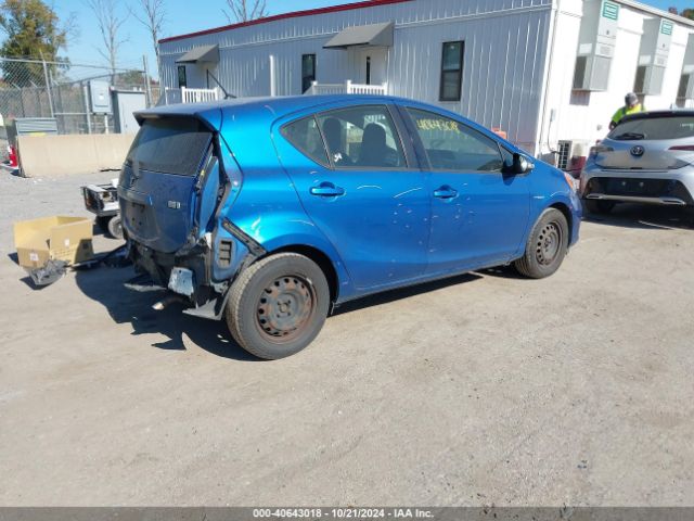 JTDKDTB3XE1562706 Toyota Prius C One