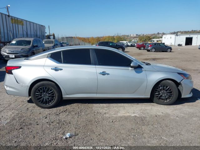 1N4BL4BV7NN303339 Nissan Altima S Fwd