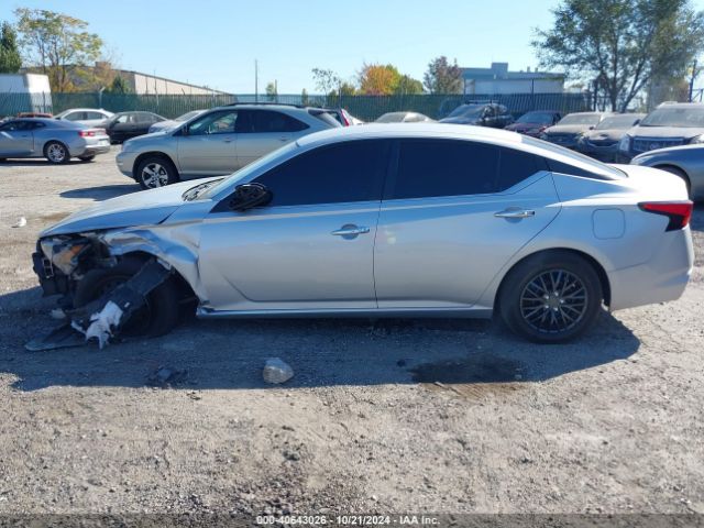 1N4BL4BV7NN303339 Nissan Altima S Fwd
