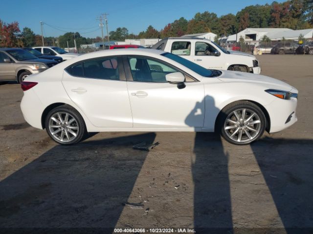 3MZBN1V77HM115531 Mazda Mazda3 Touring