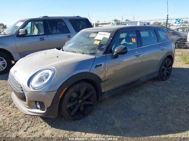 2016 MINI CLUBMAN WMWLN5C55G2E30236 Photo 1
