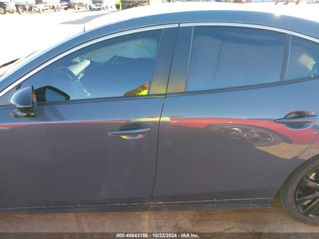 Mazda Mazda3 2.5 S Carbon Edition 2023 3MZBPBCMXPM357785 Image 14