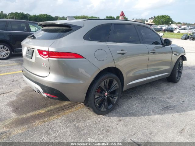 2018 JAGUAR F-PACE SADCM2FV2JA271738 Photo 3