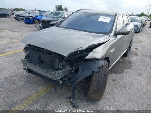 2018 JAGUAR F-PACE SADCM2FV2JA271738 Photo 5