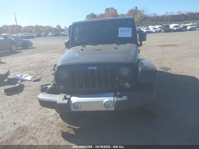 1C4BJWEG5FL704345 Jeep Wrangler Unlimited Sahara