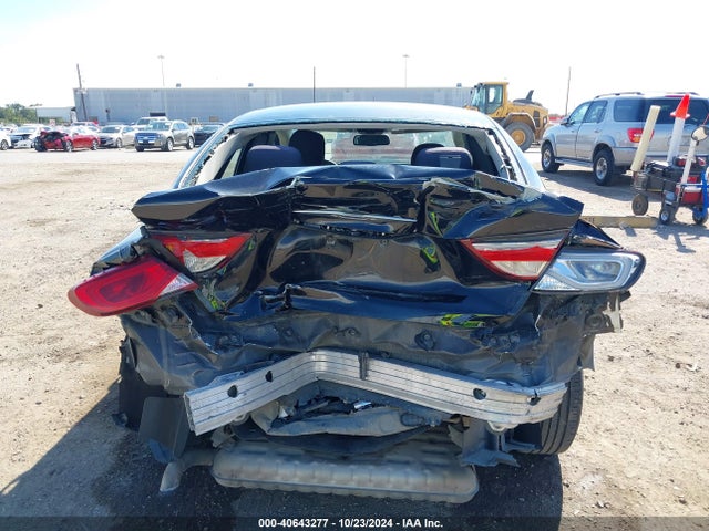 1C3CCCAB3GN172532 Chrysler 200 Limited