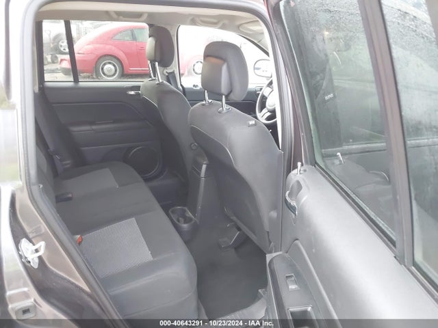 1C4NJDBB0GD610346 Jeep Compass Sport