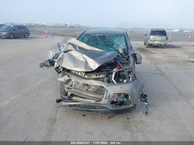 KL7CJKSB6LB350534 Chevrolet Trax Fwd Ls