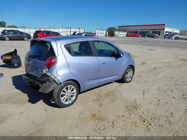 Chevrolet Spark 1lt Cvt 2015 KL8CD6S93FC712793 Image 4