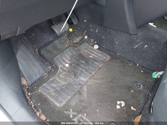 JTLZE4FE4EJ053082 Scion XB