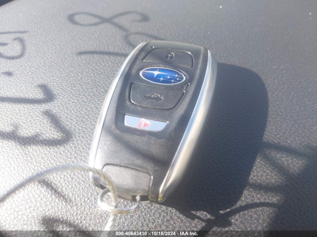 4S3BWAF66R3014697 Subaru Legacy Premium