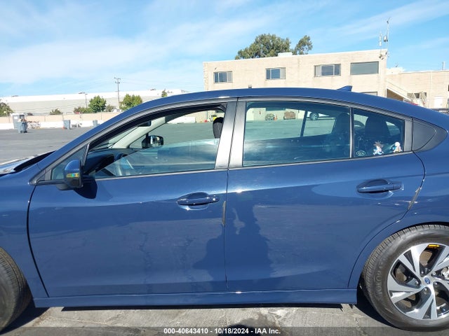 4S3BWAF66R3014697 Subaru Legacy Premium