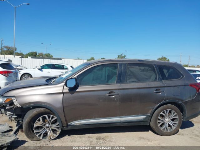 JA4AD3A38GZ025988 Mitsubishi Outlander Se