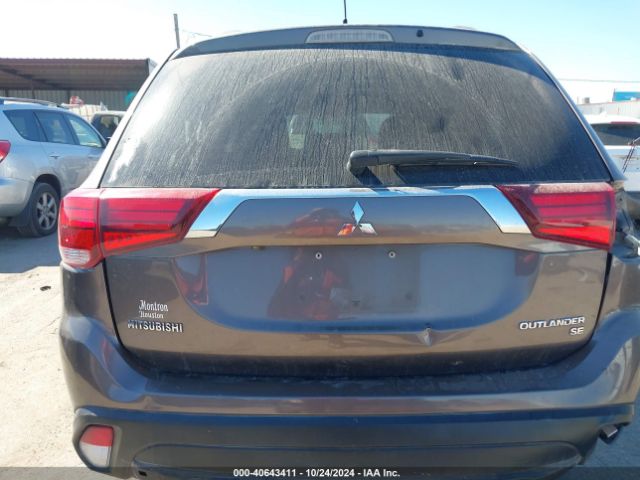 JA4AD3A38GZ025988 Mitsubishi Outlander Se