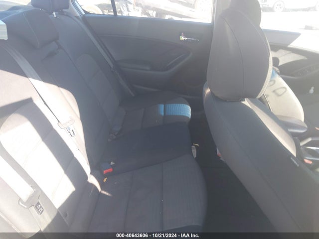 KIA FORTE LX 2016 KNAFX4A69G5472594 Image 8
