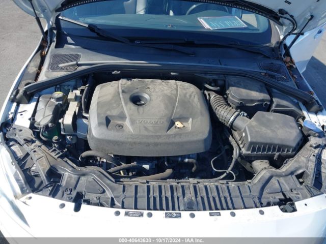 2017 VOLVO S60 YV149MTS6H2435367 Photo 9