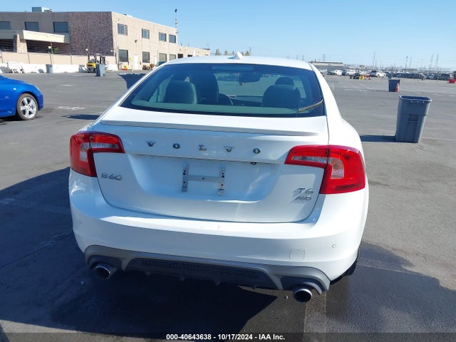 YV149MTS6H2435367 Volvo S60 T6 R-design Platinum
