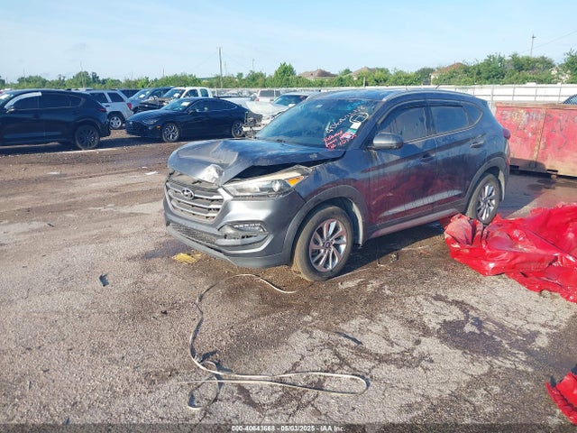 KM8J3CA47HU289179 Hyundai TUCSON SE