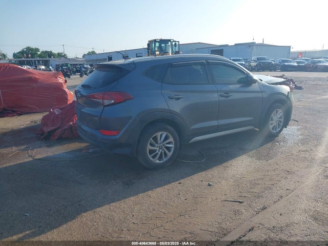 KM8J3CA47HU289179 Hyundai TUCSON SE