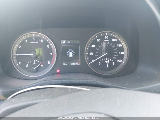 KM8J3CA47HU289179 Hyundai TUCSON SE