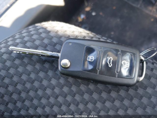 3VW1K7AJ3EM372920 Volkswagen Jetta 2.0l S