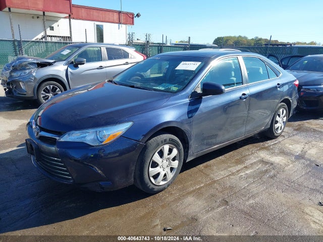 Toyota CAMRY LE 2016 4T1BF1FK6GU574915 Image 2