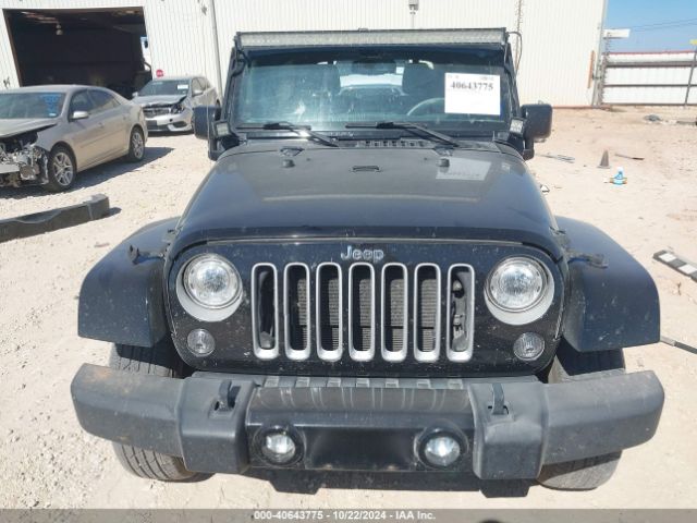1C4BJWEG9HL669182 Jeep Wrangler Unlimited Sahara 4x4