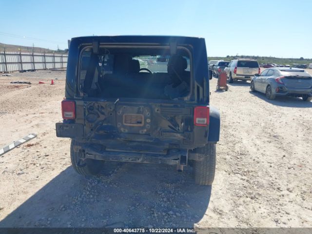 1C4BJWEG9HL669182 Jeep Wrangler Unlimited Sahara 4x4
