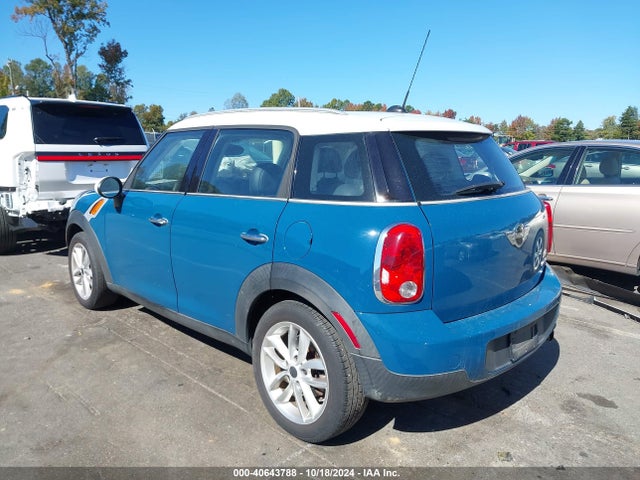 2011 MINI COOPER COUNTRYMAN WMWZB3C51BWM29400 Photo 2