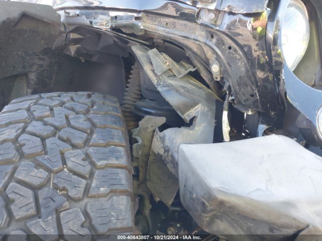1C4BJWDG6HL540690 Jeep Wrangler Unlimited Sport 4x4