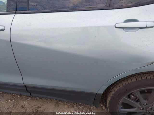 2GNAXMEV3N6127665 Chevrolet Equinox Fwd Rs