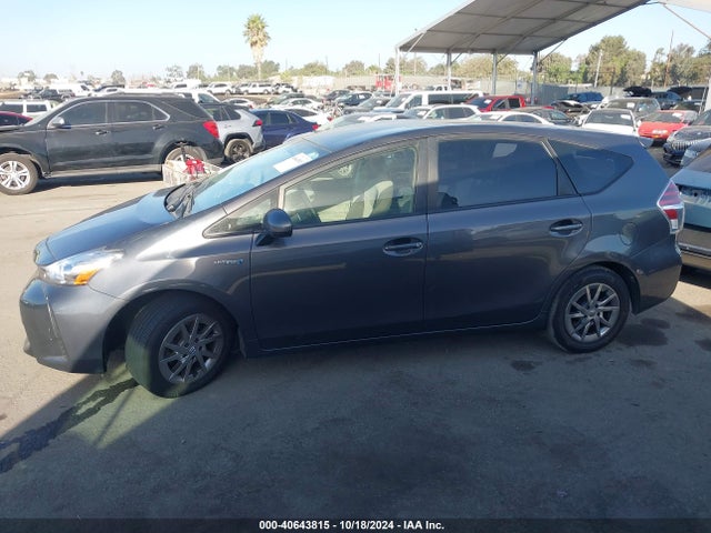 Toyota Prius V Two 2015 JTDZN3EU7FJ034803 Image 14