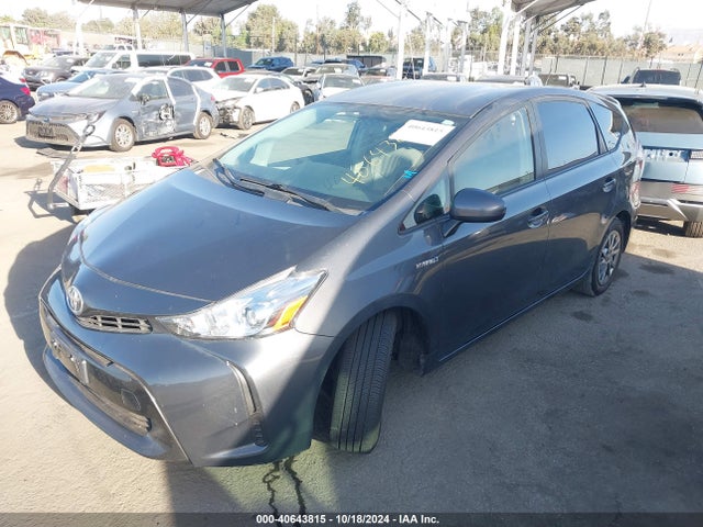 Toyota Prius V Two 2015 JTDZN3EU7FJ034803 Image 2