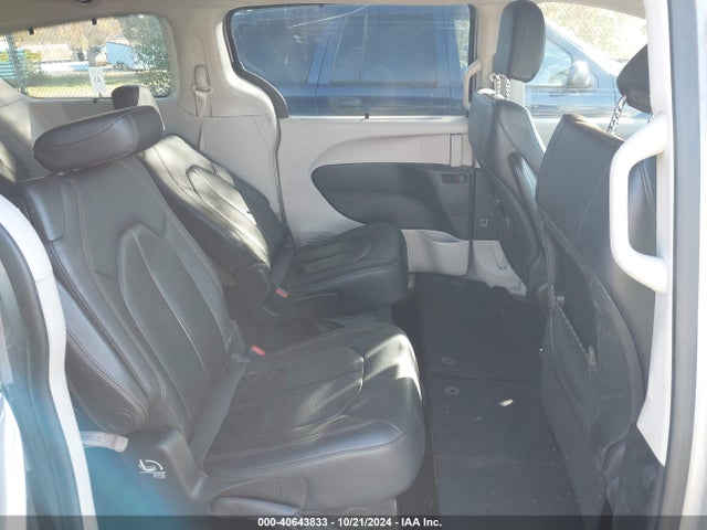 Chrysler Pacifica Touring L 2018 2C4RC1BG9JR227645 Image 8