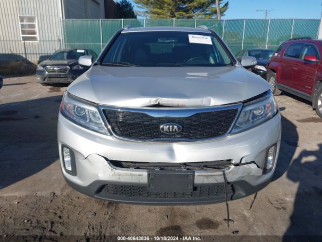 5XYKT4A69FG617832 KIA SORENTO LX