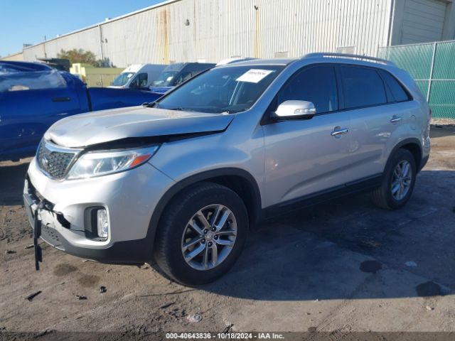 5XYKT4A69FG617832 KIA SORENTO LX