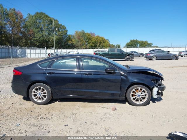 3FA6P0HD8KR279879 Ford FUSION SE