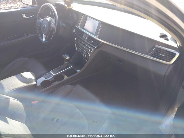 KIA OPTIMA EX 2016 5XXGU4L34GG084400 Image 5