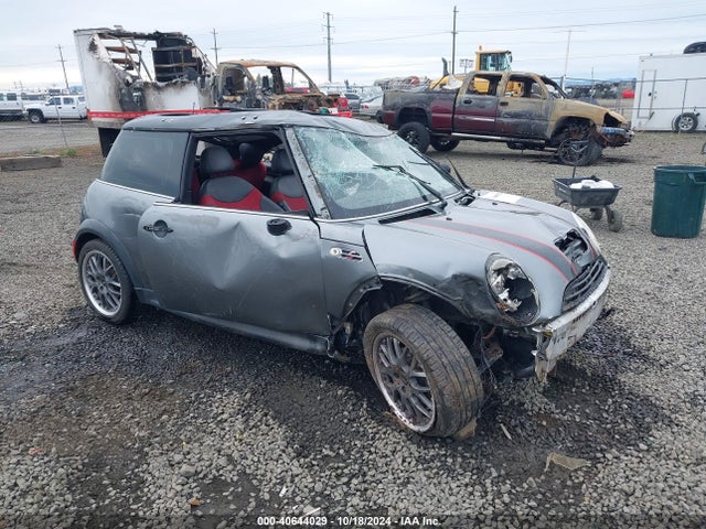 2005 MINI COOPER S WMWRE33585TL11177 Photo 0