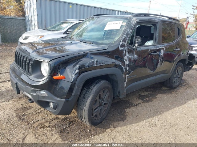 ZACNJBAB7LPL45195 Jeep Renegade Upland 4x4