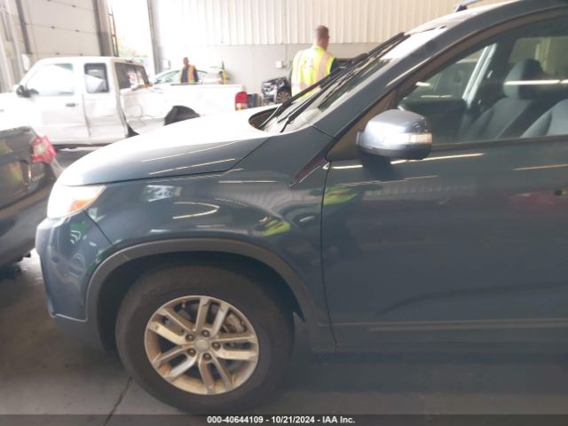 5XYKT3A6XFG597407 KIA SORENTO LX