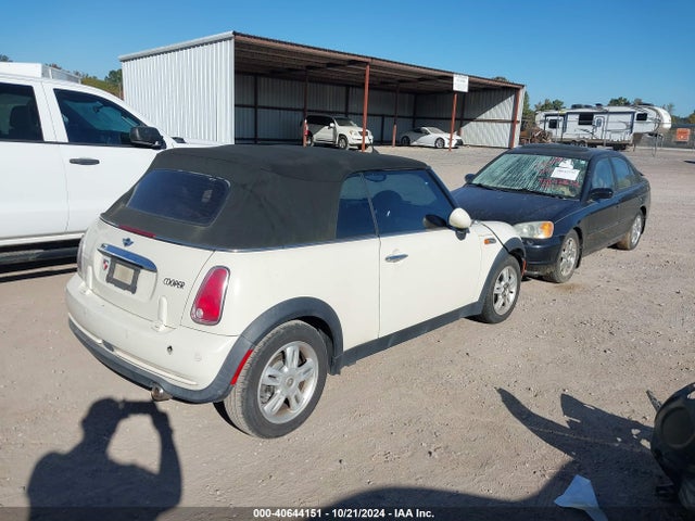 2006 MINI COOPER WMWRF33576TG14629 Photo 3